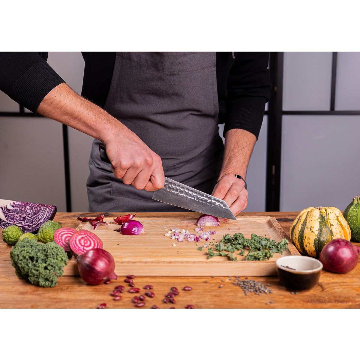 Bunka Santoku met bamboe Saya en bamboedoos - 170 mm lemmet - DRIVURA™