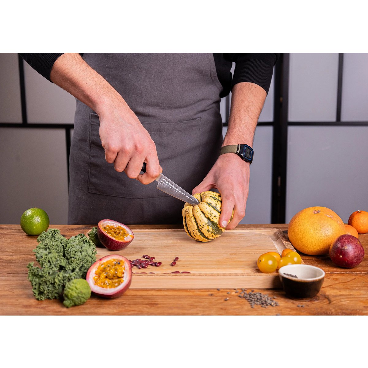 Bunka Complete Set Deluxe: 4 messen (Bunka officemes + Bunka Petty + Bunka Santoku + Kiritsuke) + 2 accessoires (100% katoenen oprolmessenzak + aanzetstaal) - DRIVURA™